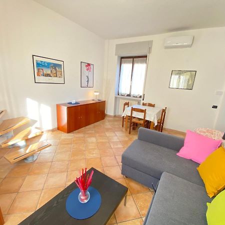 Appartement La Discografica, Elegante E Spaziosa Per Gruppi à Trezzano Rosa Extérieur photo